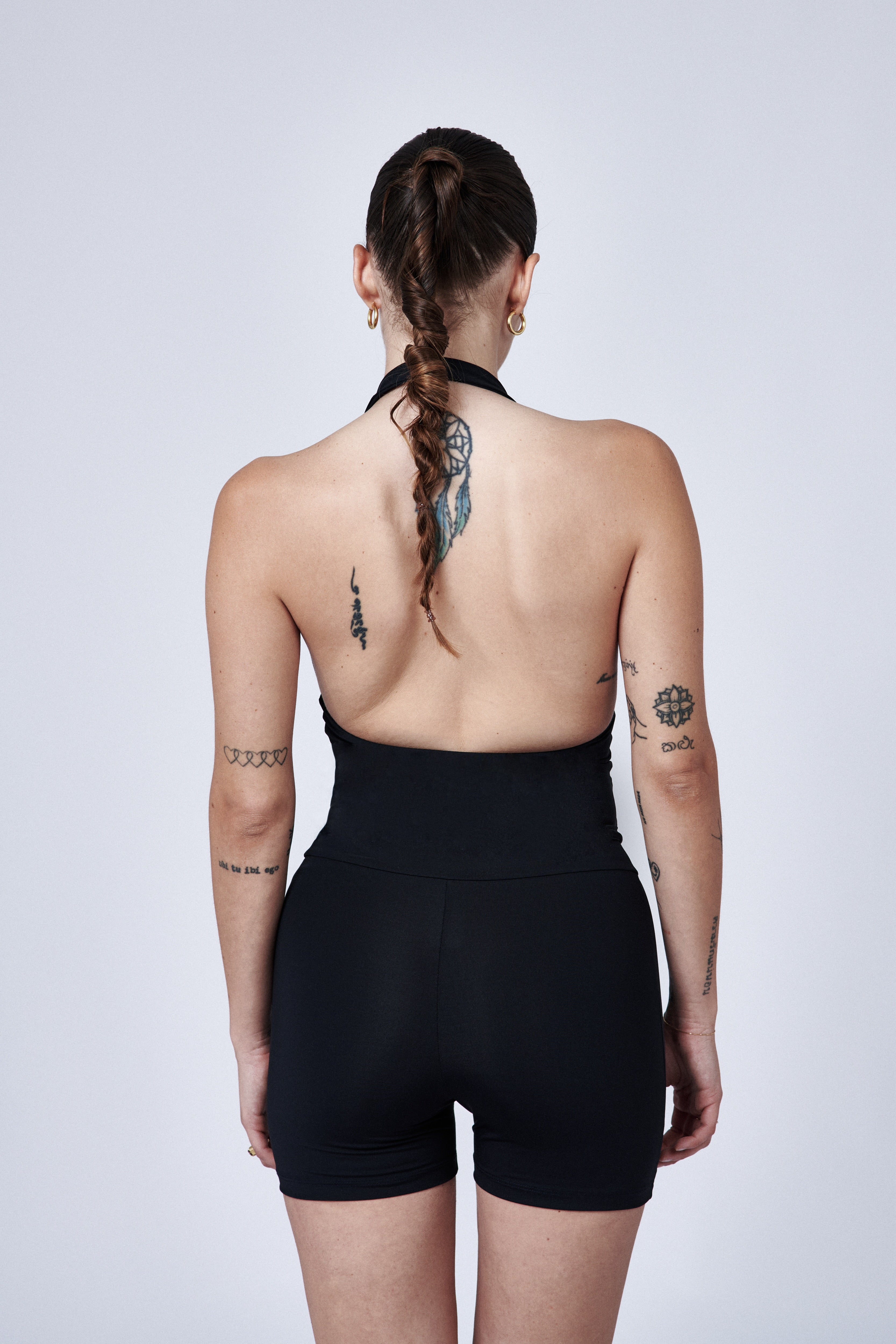 LEA – Halter Deep Top