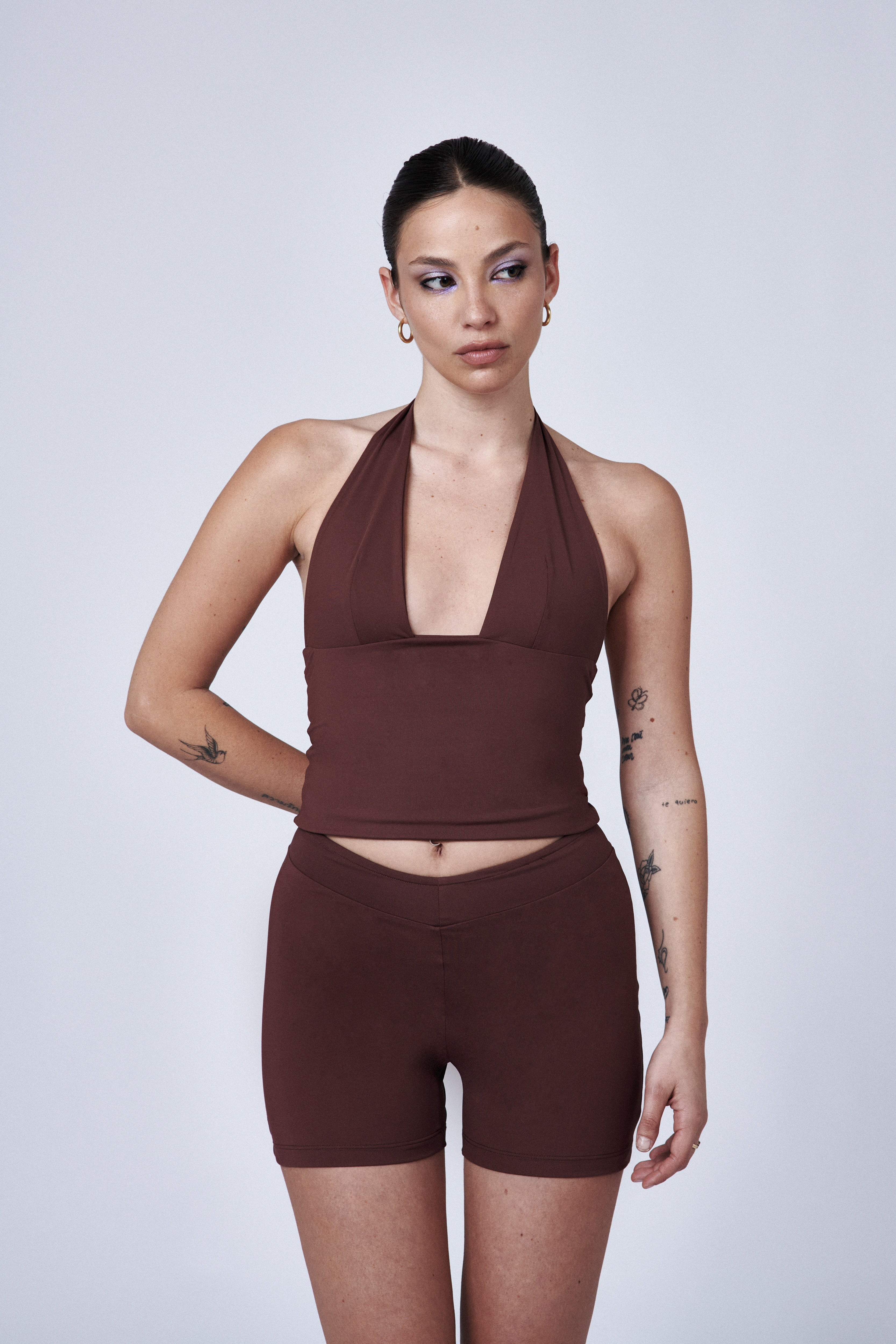 LEA – Halter Deep Top